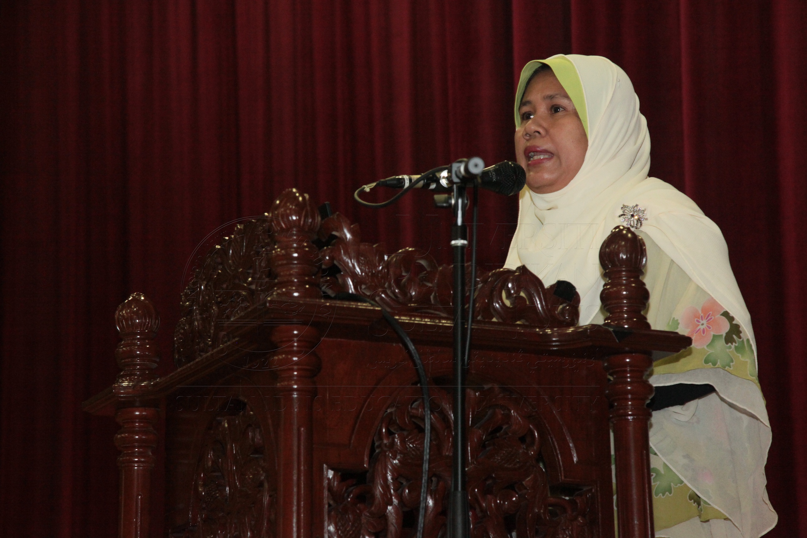 PRO16 16 siswazah IMG 0179